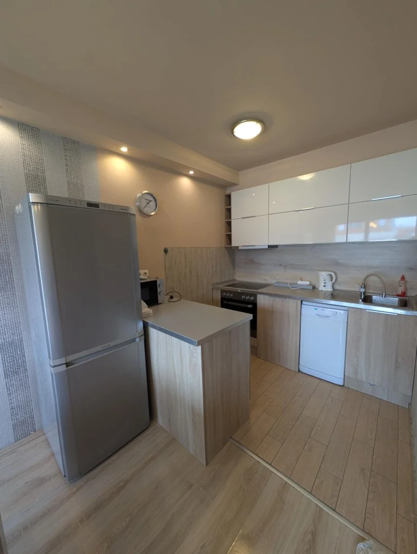 Eladó tégla lakás Pécsen - Kép 2