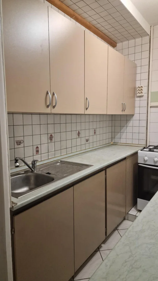 Eladó panel lakás Dunaújvárosban - Kép 7