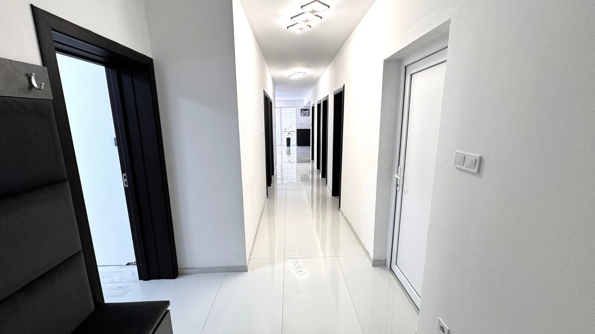 Eladó családi ház Nyíregyházán - Kép 19