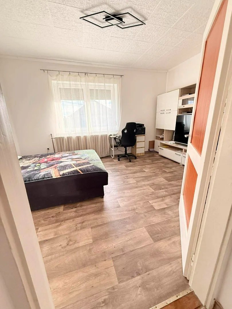 Eladó családi ház Sajókazan - Kép 10