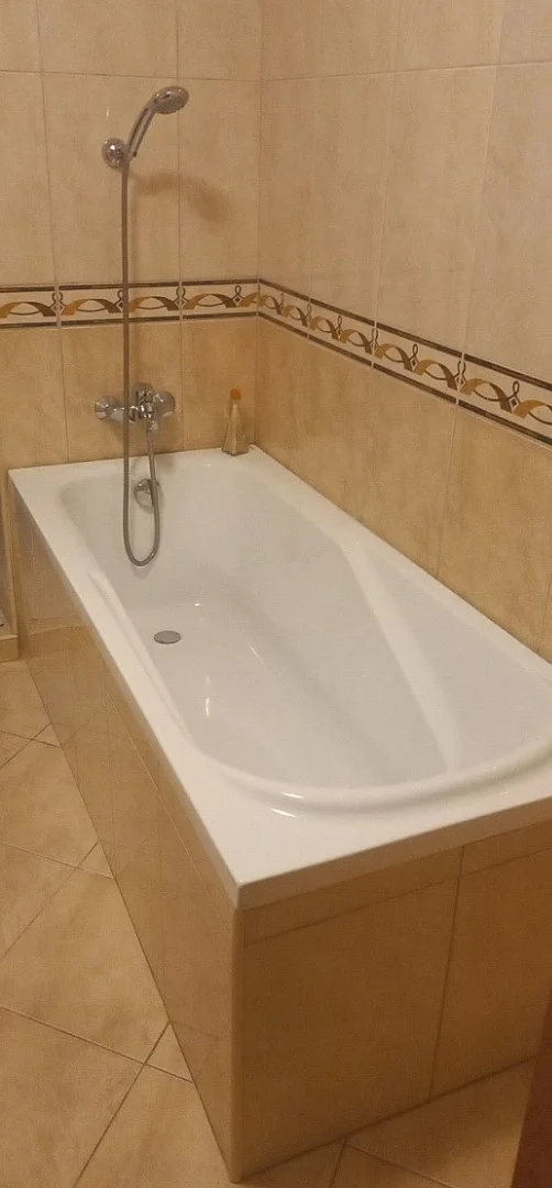 Eladó családi ház Tatabánya - Kép 5