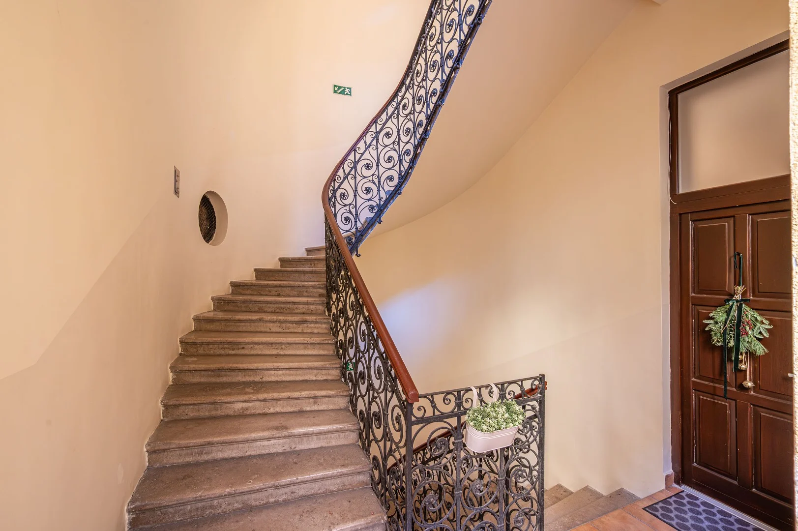 Eladó tégla lakás Budapest 06. ker.en - Kép 15