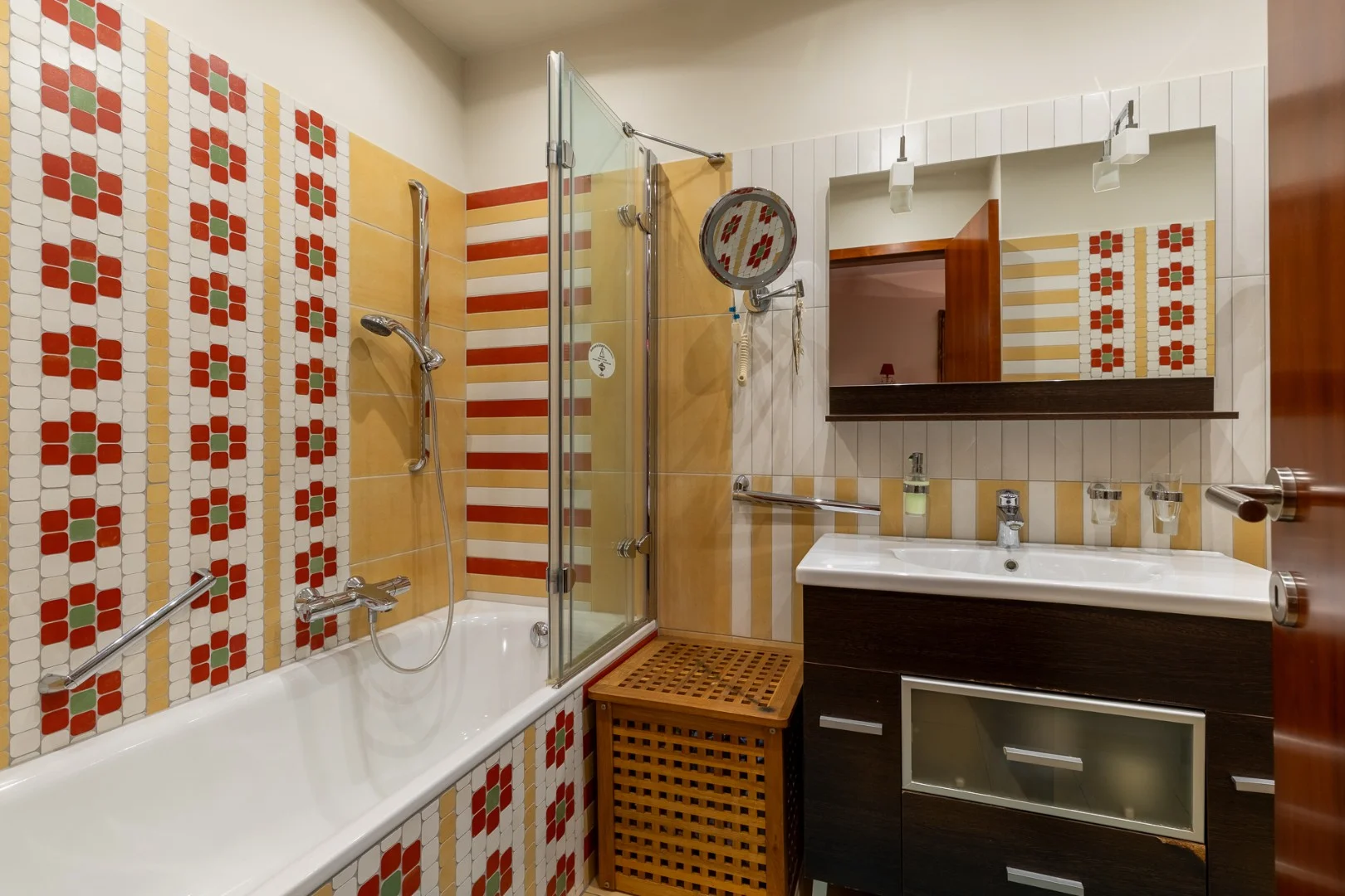 Eladó családi ház Budapest 03. ker.en - Kép 16