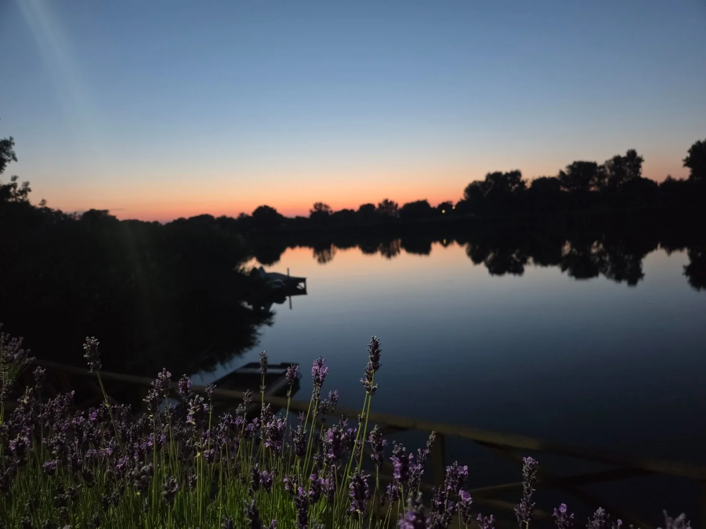 Eladó hotel, szálloda iroda / üzlet / kereskedelmi / szolgáltató Dunapatajon - Kép 11