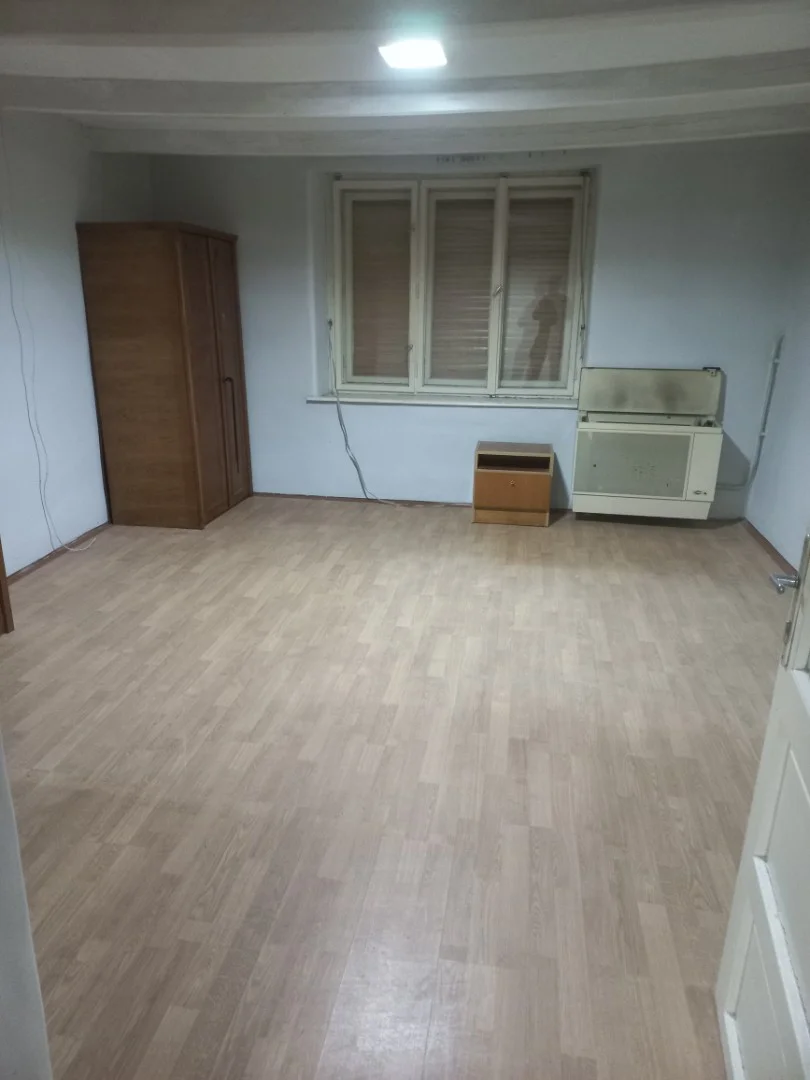 Eladó családi ház Jászfényszarun - Kép 12