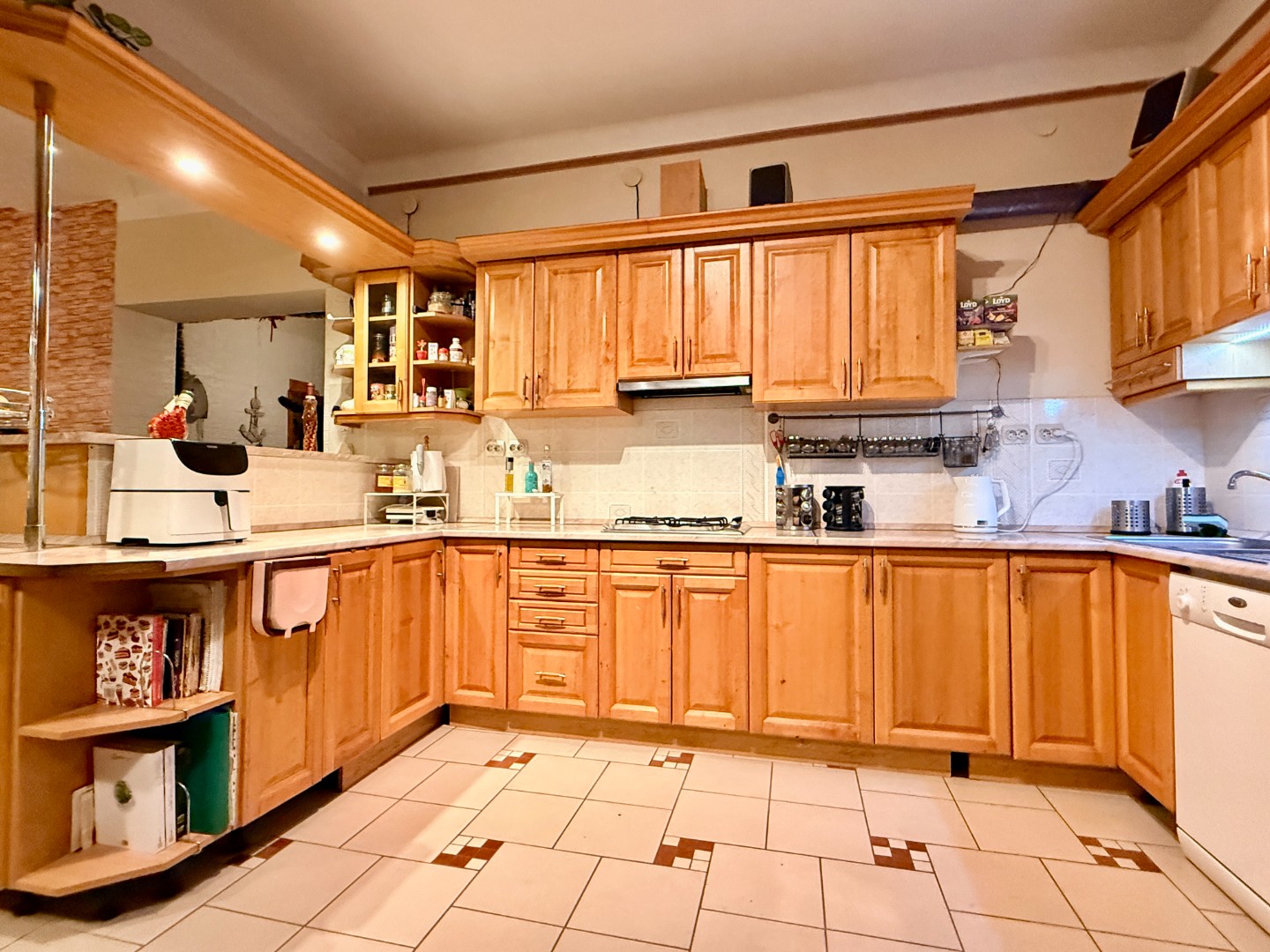 Eladó családi ház Szomódon - Kép 7