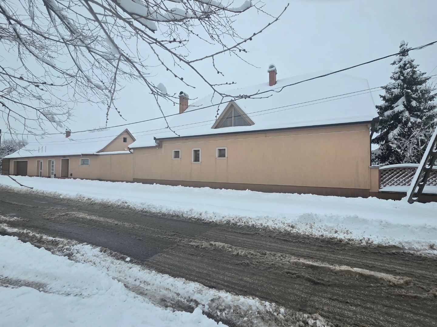 Eladó családi ház Jászberényen - Kép 3