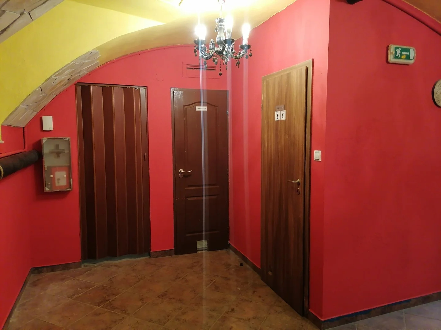 Eladó üzlet iroda / üzlet / kereskedelmi / szolgáltató Budapest 06. ker.en - Kép 17