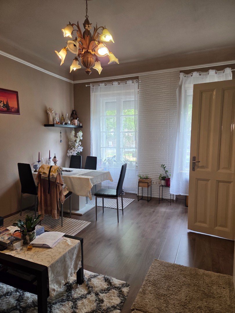 Eladó tégla lakás Budapest 08. ker.en - Kép 2