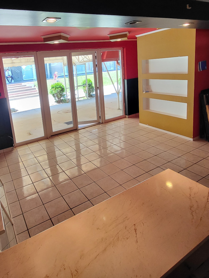 Eladó üzlet iroda / üzlet / kereskedelmi / szolgáltató Zalakaroson - Kép 4