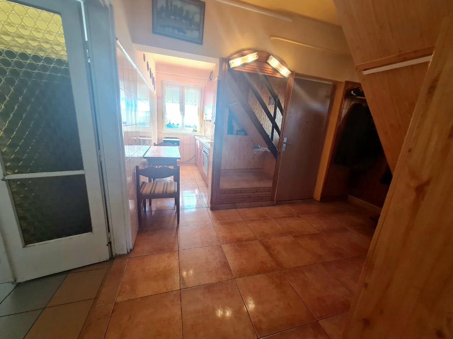 Eladó tégla lakás Székesfehérváron - Kép 2