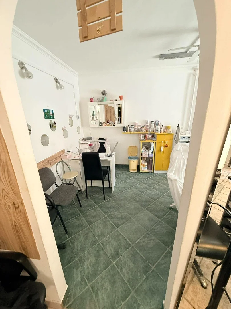 Eladó üzlet iroda / üzlet / kereskedelmi / szolgáltató Kazincbarcikan - Kép 5