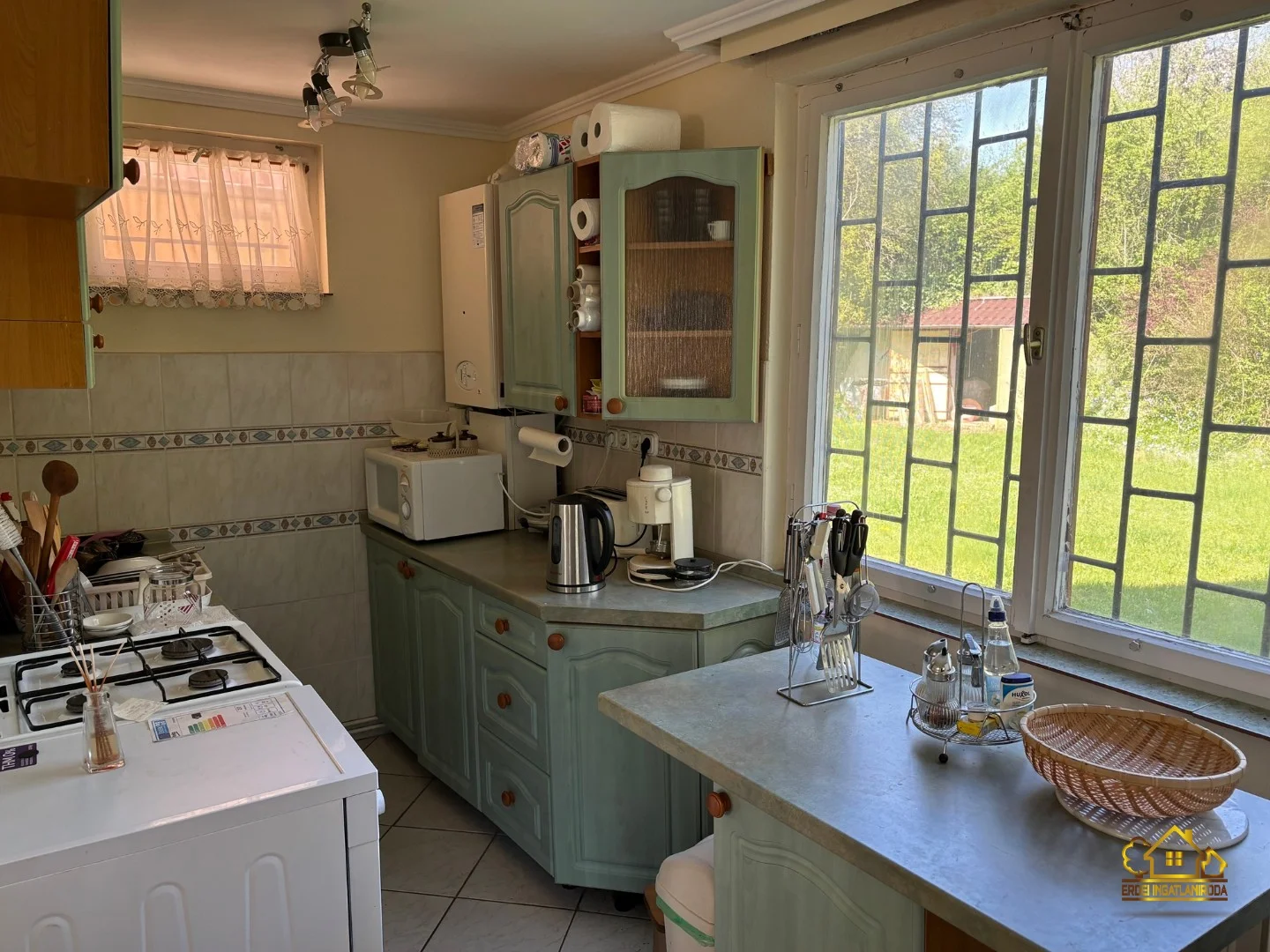 Eladó családi ház Diósjenőn - Kép 9