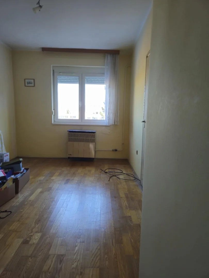 Eladó tégla lakás Veszprémben - Kép 7