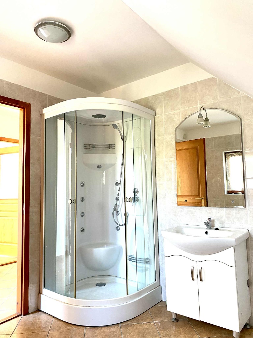 Kiadó tégla lakás Budapest 15. ker.en - Kép 5