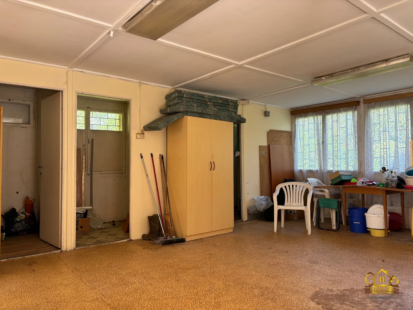 Eladó családi ház Diósjenőn - Kép 15