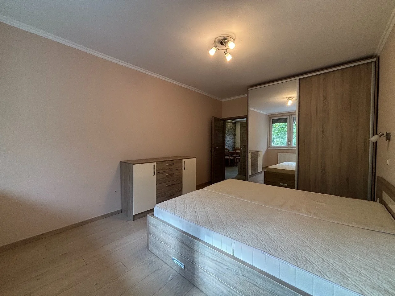 Kiadó tégla lakás Pécsen - Kép 13