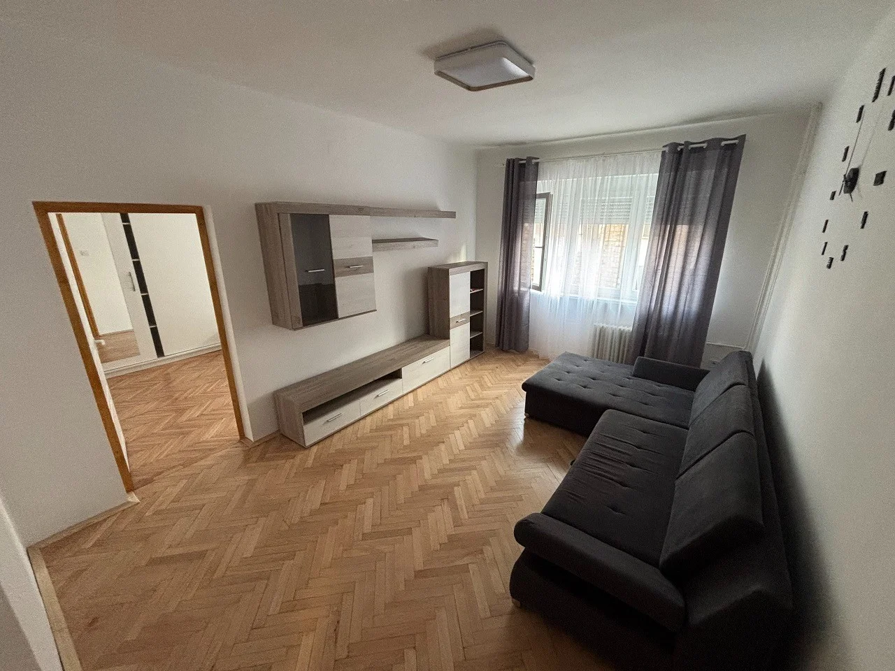 Kiadó tégla lakás Pécsen - Kép 8