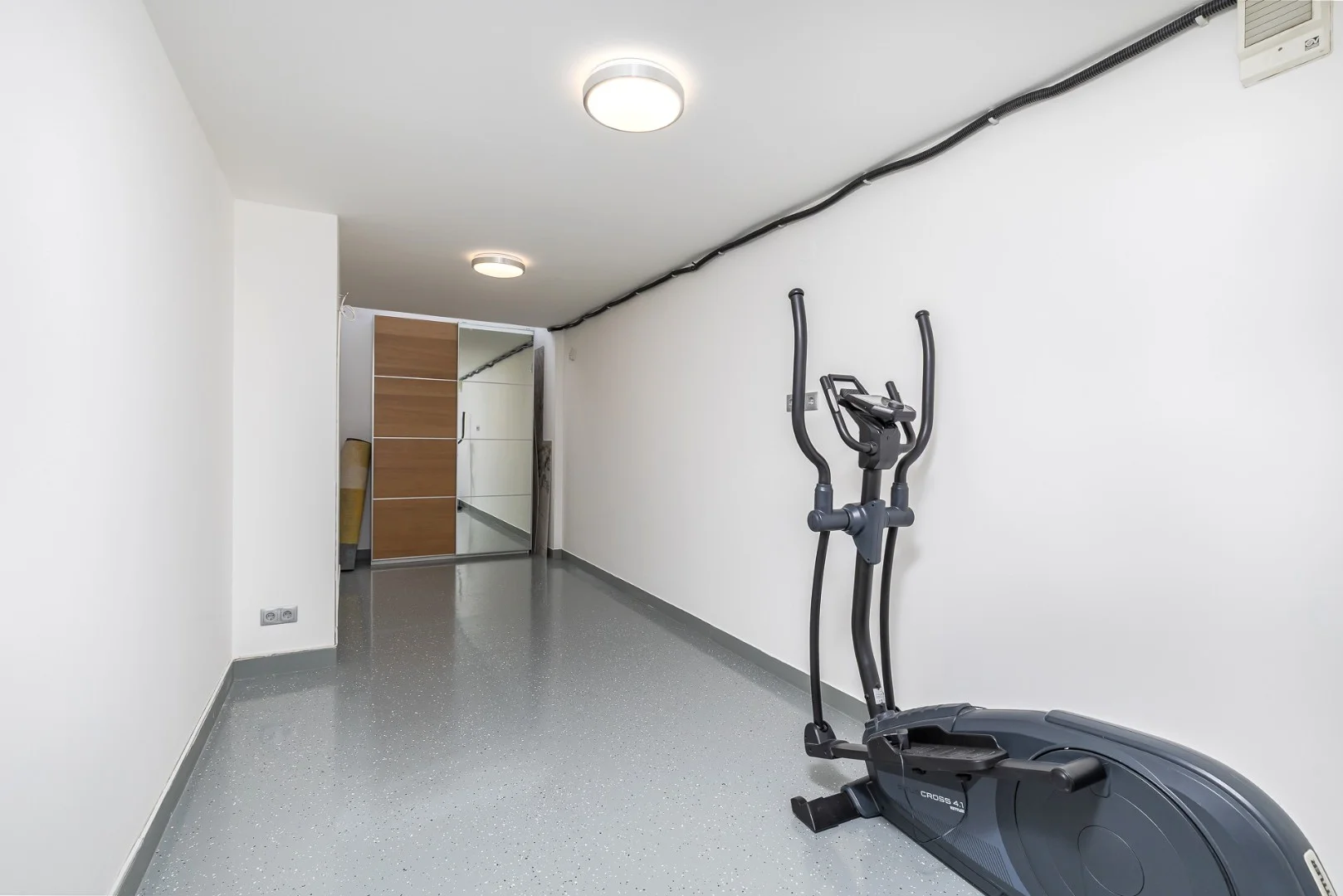 Eladó családi ház Budapest 03. ker.en - Kép 16