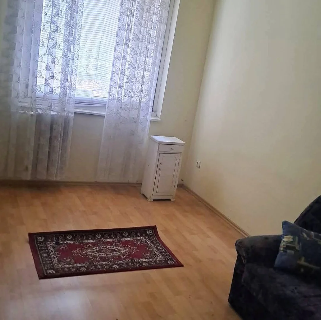 Eladó panel lakás Székesfehérváron - Kép 4
