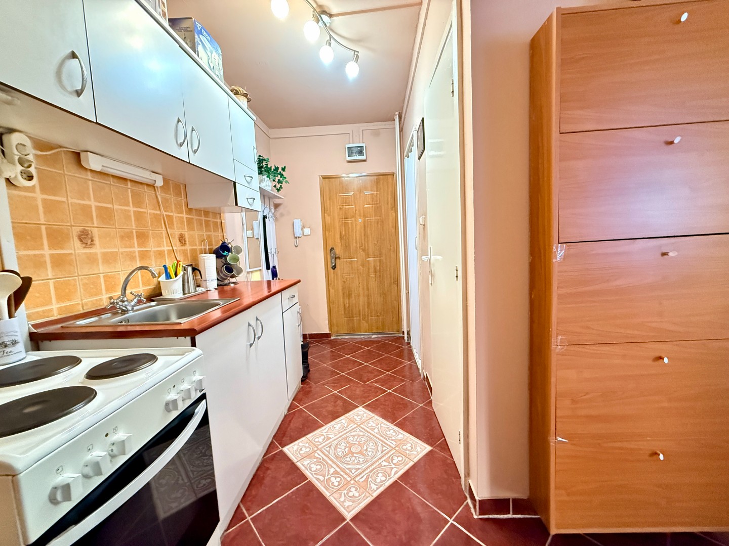 Eladó panel lakás Oroszlányon - Kép 14