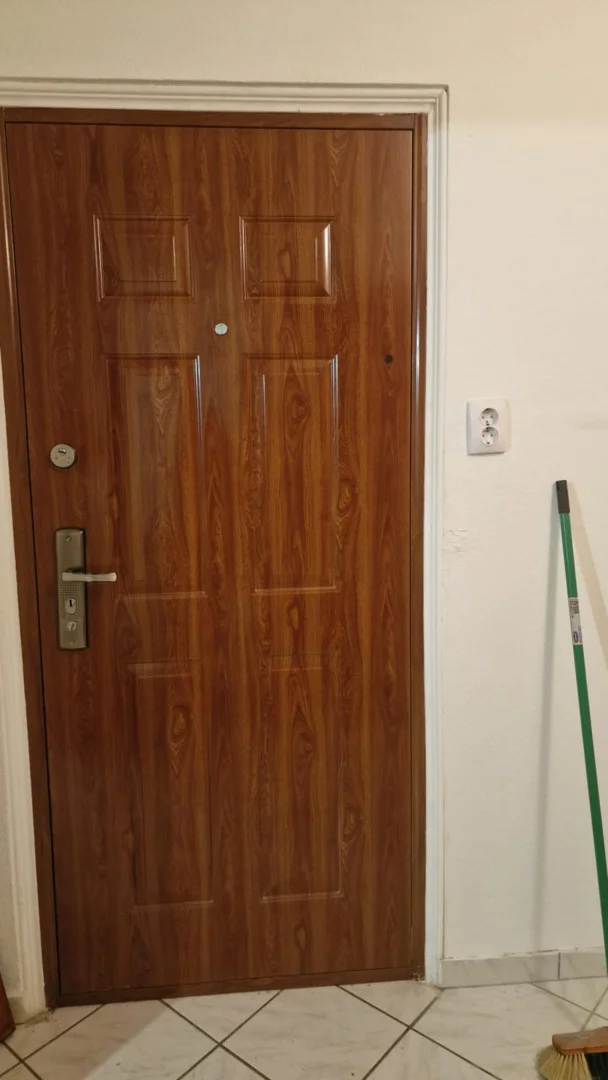 Eladó panel lakás Dunaújvárosban - Kép 4