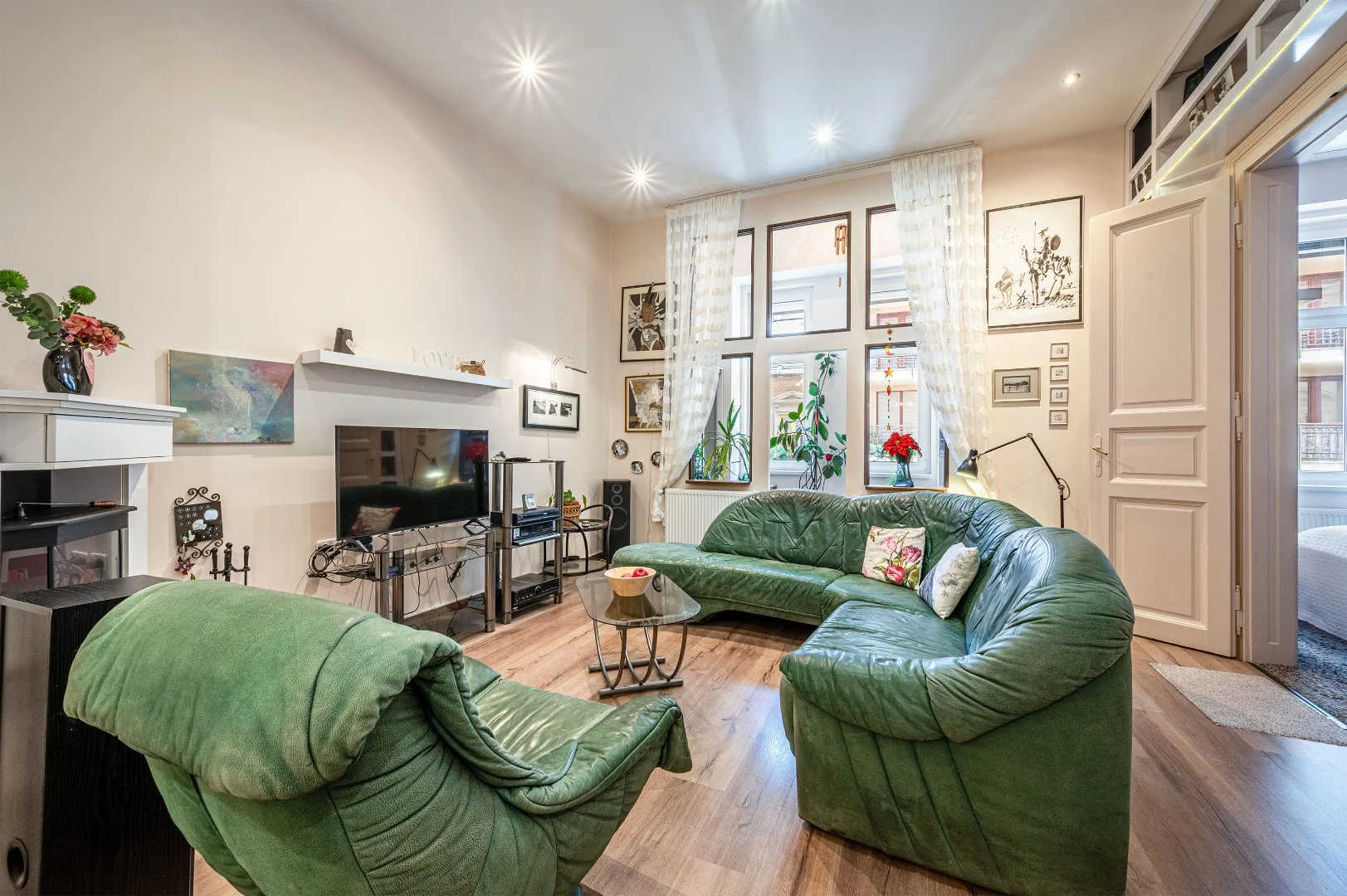 Eladó tégla lakás Budapest 06. ker.en - Kép 4