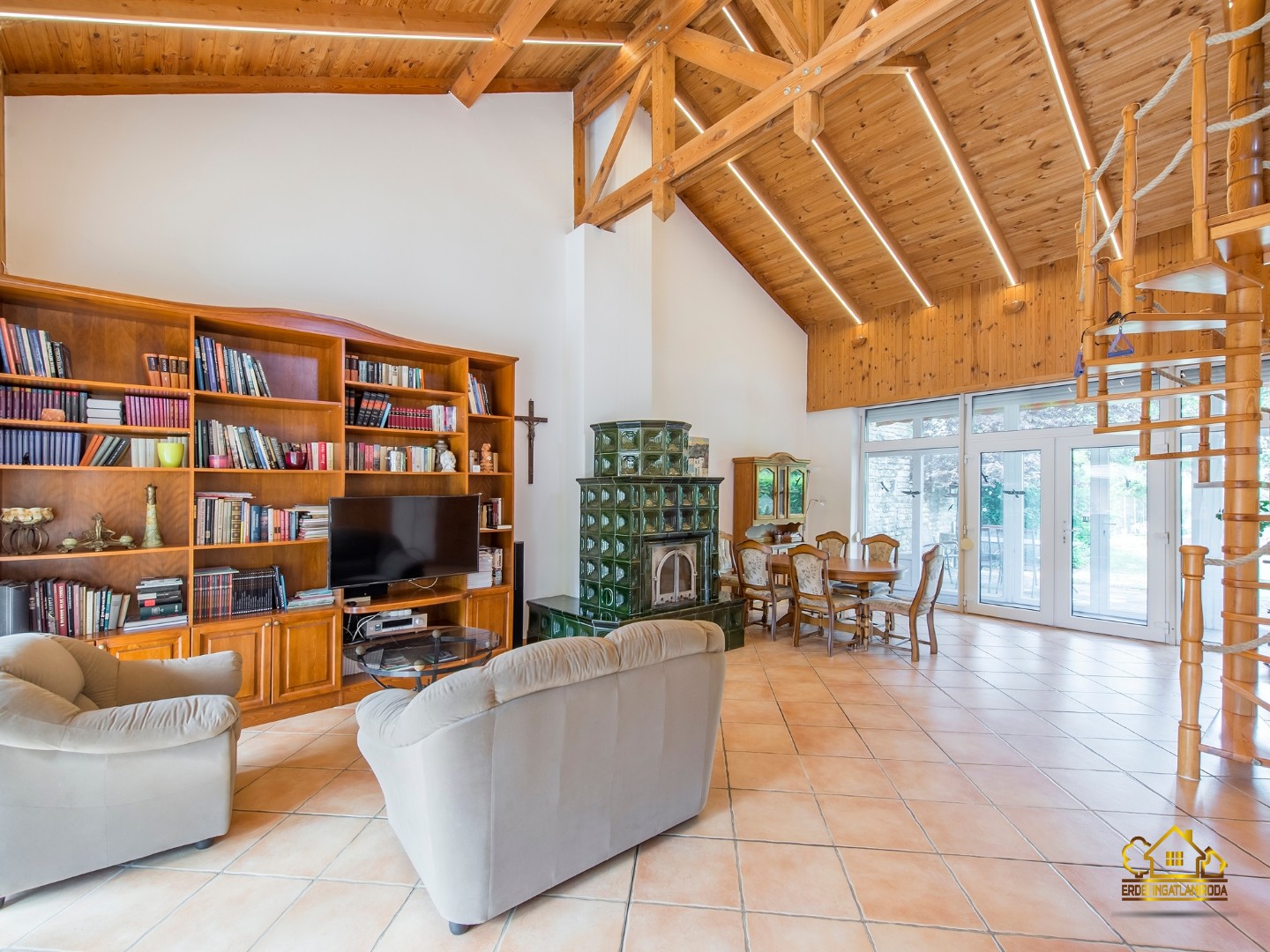 Eladó családi ház Majosházan - Kép 3