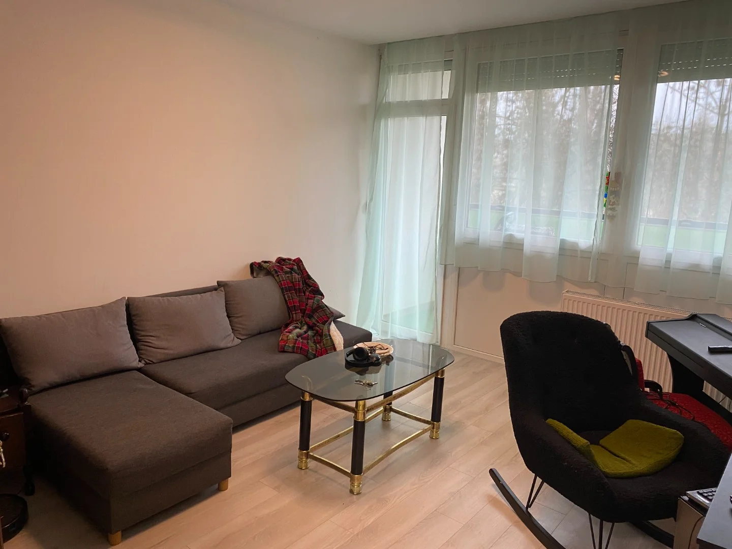 Eladó panel lakás Egerben - Kép 9