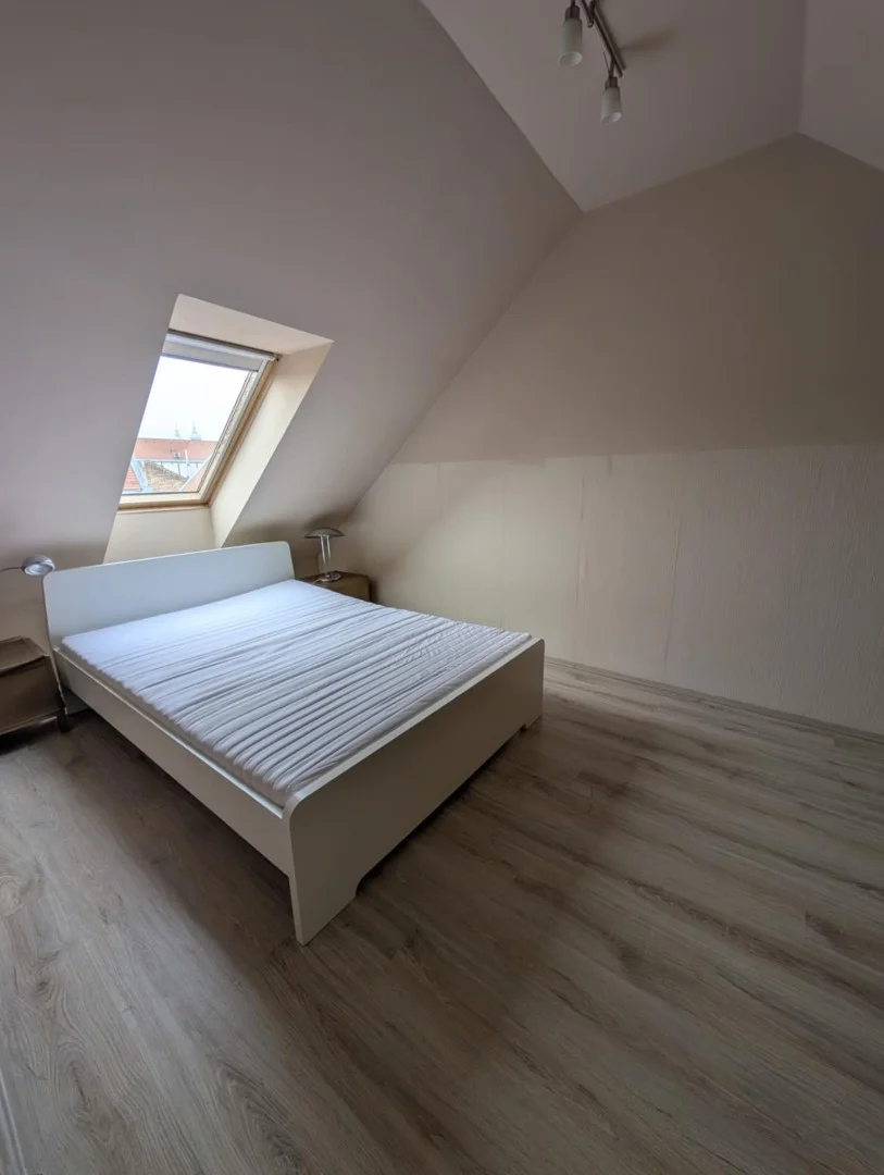 Eladó tégla lakás Pécsen - Kép 12