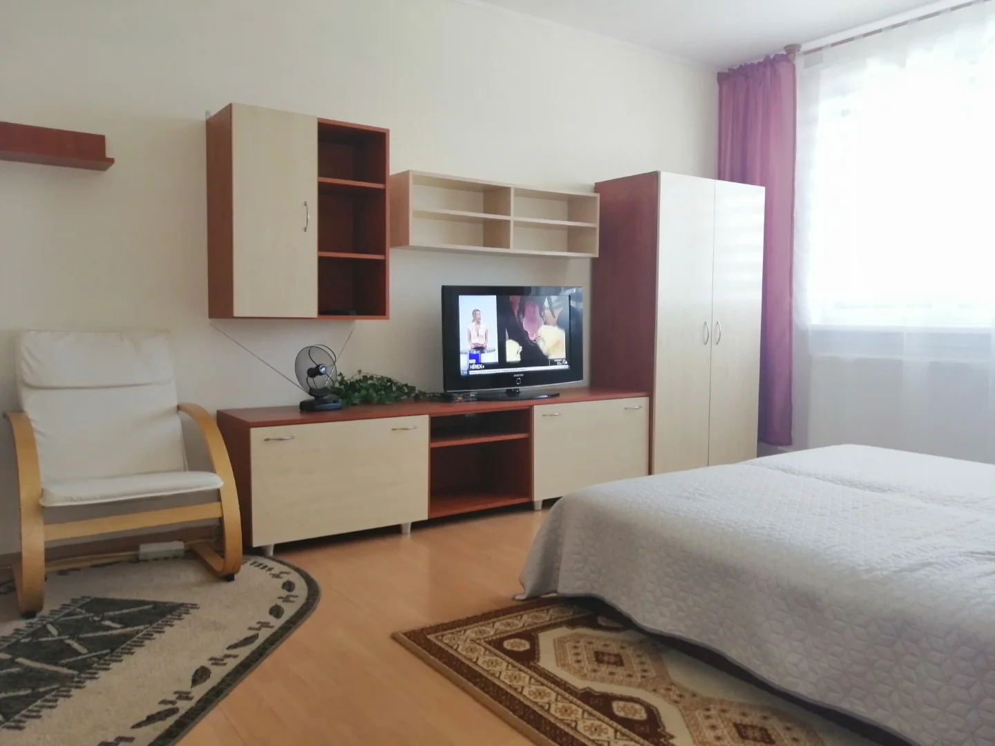 Eladó panel lakás Sopronban - Kép 4