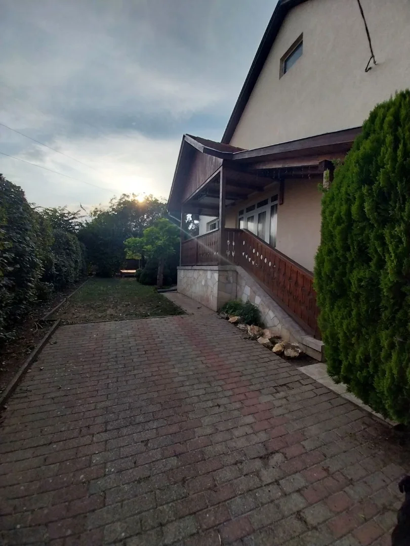 Eladó családi ház Szerencsen - Kép 3