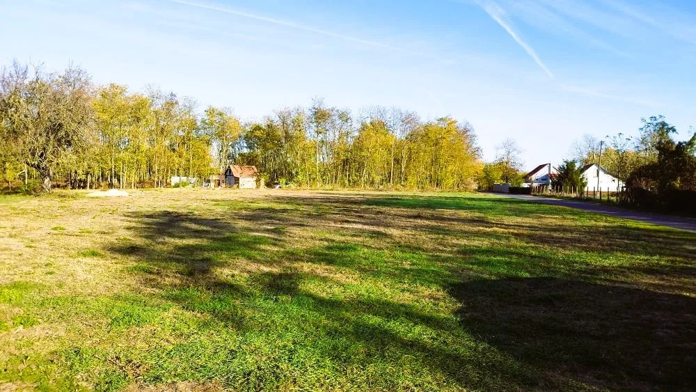 Eladó építési telek Csemőn