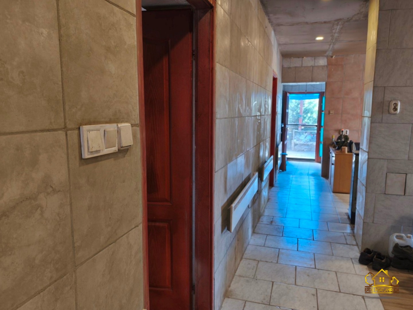 Eladó családi ház Kiskunlacházan - Kép 2