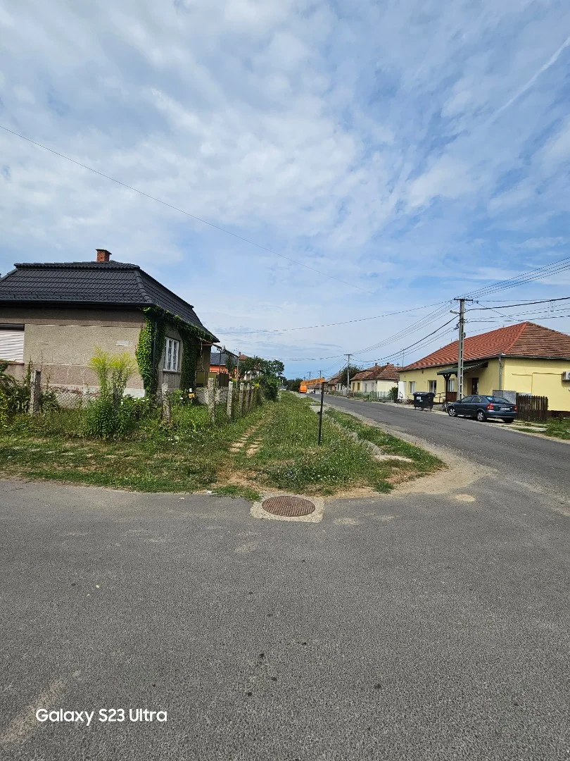 Eladó családi ház Egyházasgergen - Kép 2
