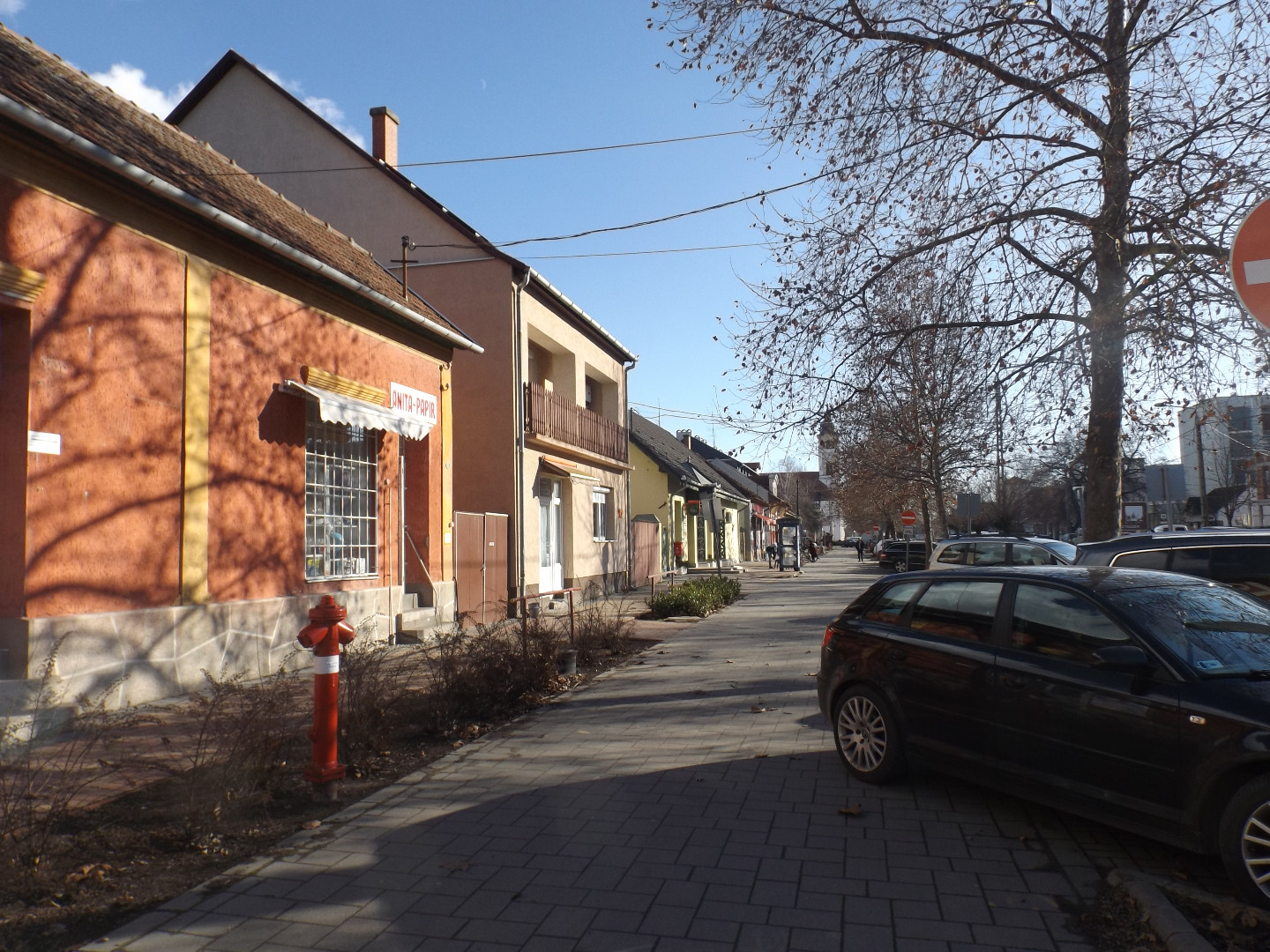 Eladó üzlet iroda / üzlet / kereskedelmi / szolgáltató Kisteleken - Kép 2