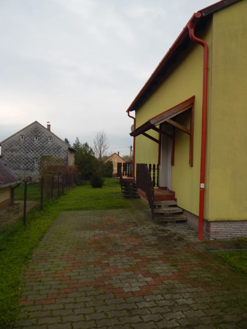 Eladó ikerház Vonyarcvashegyen