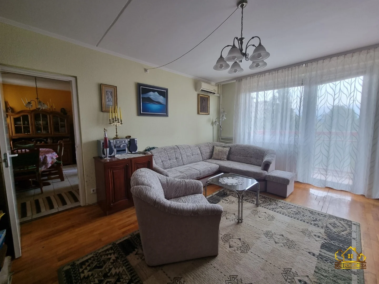 Eladó panel lakás Budapest 13. ker.en - Kép 2