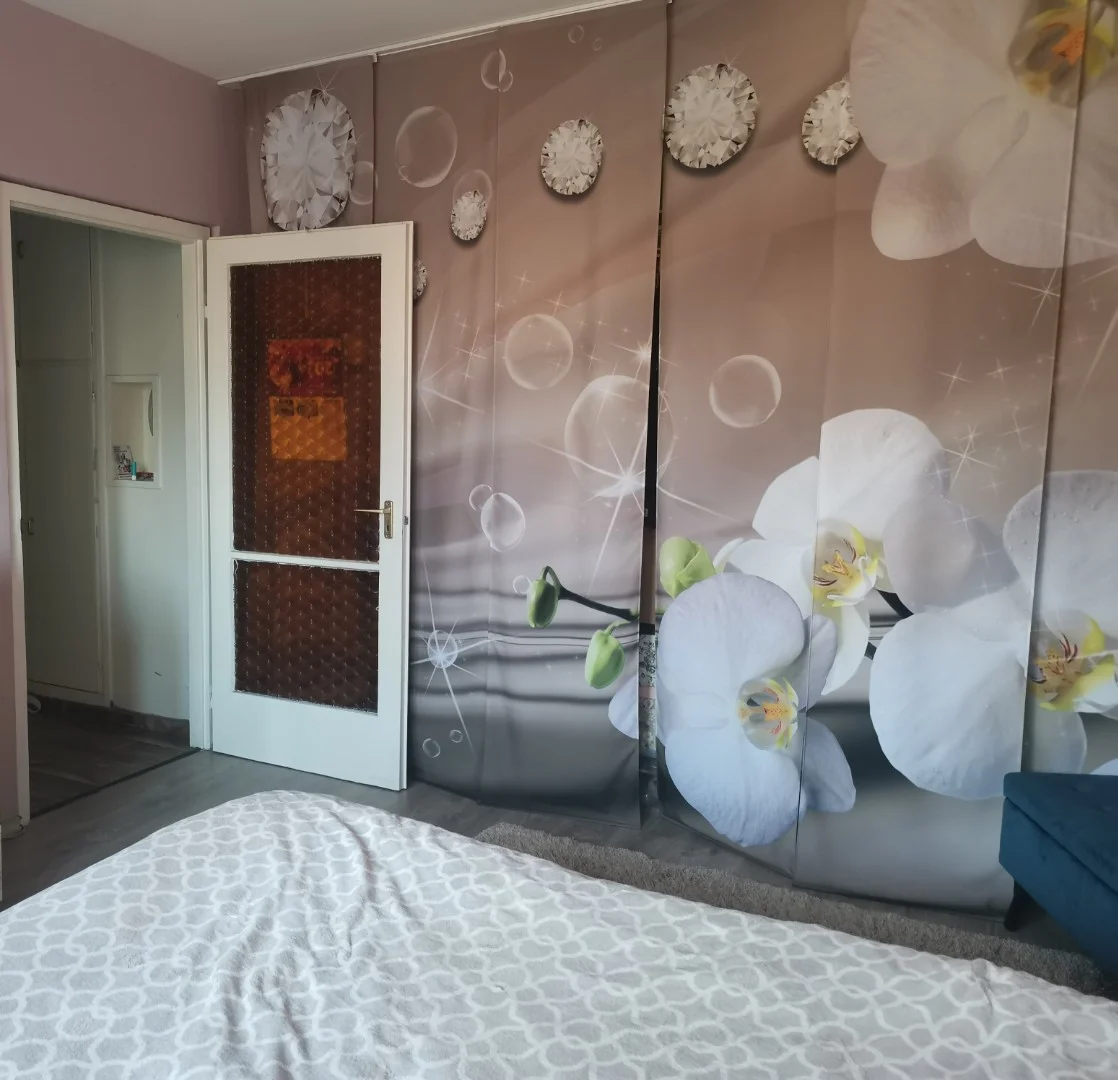 Eladó panel lakás Székesfehérváron - Kép 2
