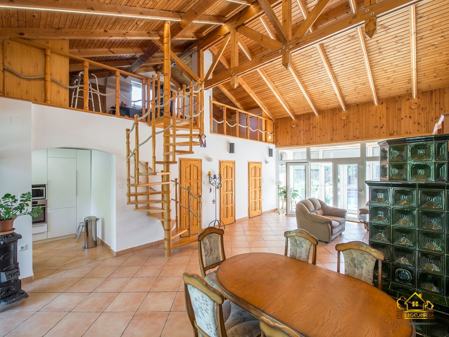 Eladó családi ház Majosházan