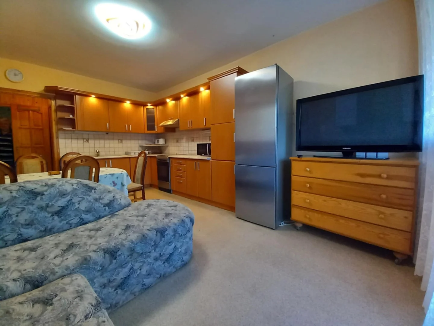 Kiadó panel lakás Pécsen