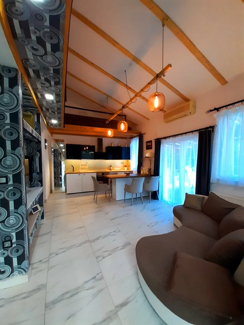 Kiadó sorház Budapest 16. ker.en - Kép 10