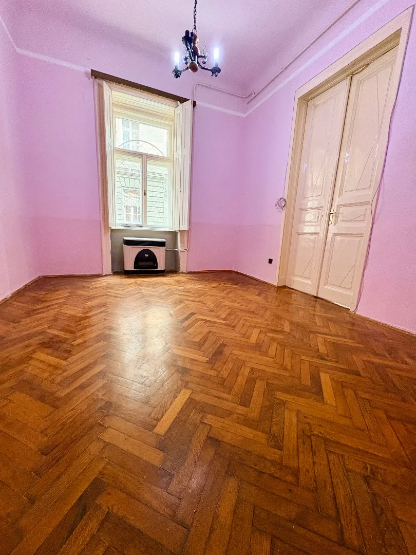 Eladó tégla lakás Budapest 08. ker.en - Kép 4