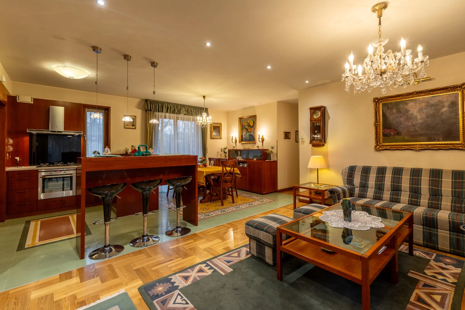 Eladó családi ház Budapest 03. ker.en - Kép 3