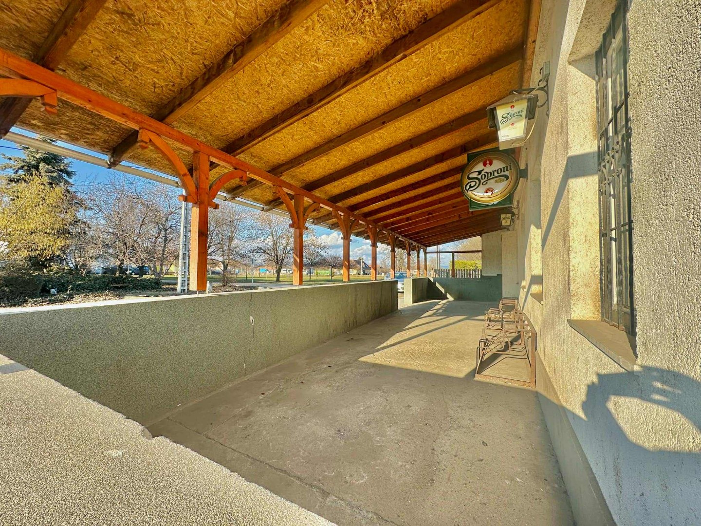 Eladó tégla lakás Horton - Kép 10