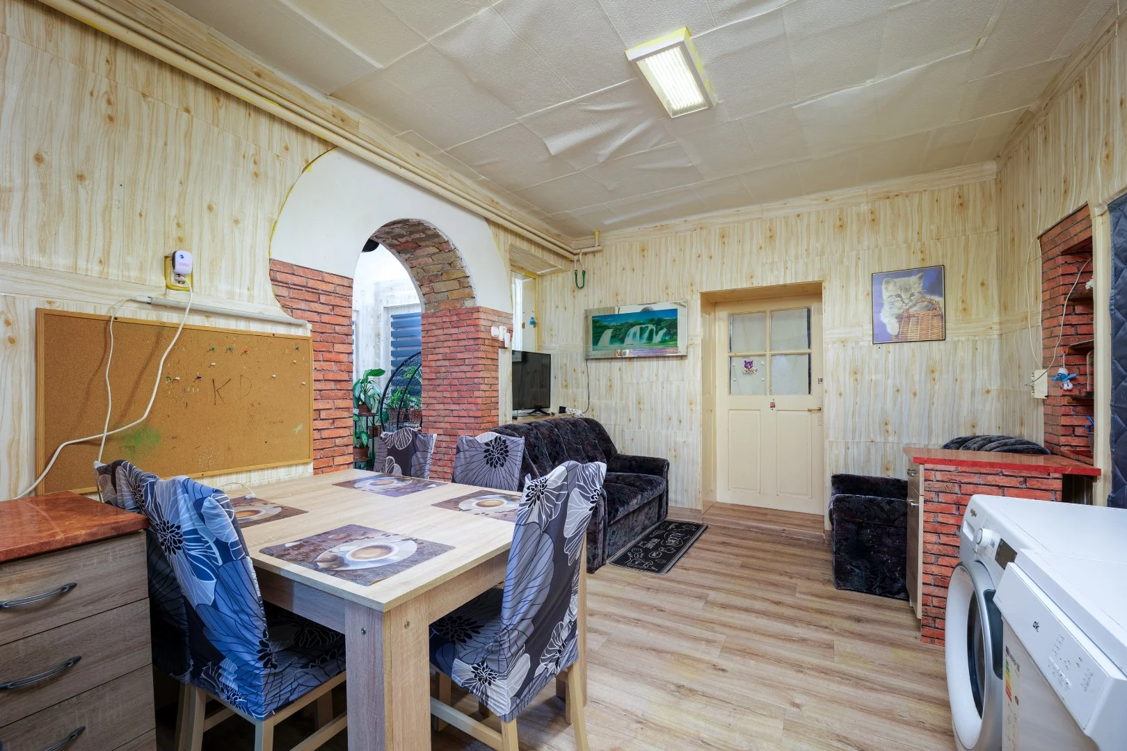 Eladó családi ház Sárisápon - Kép 5