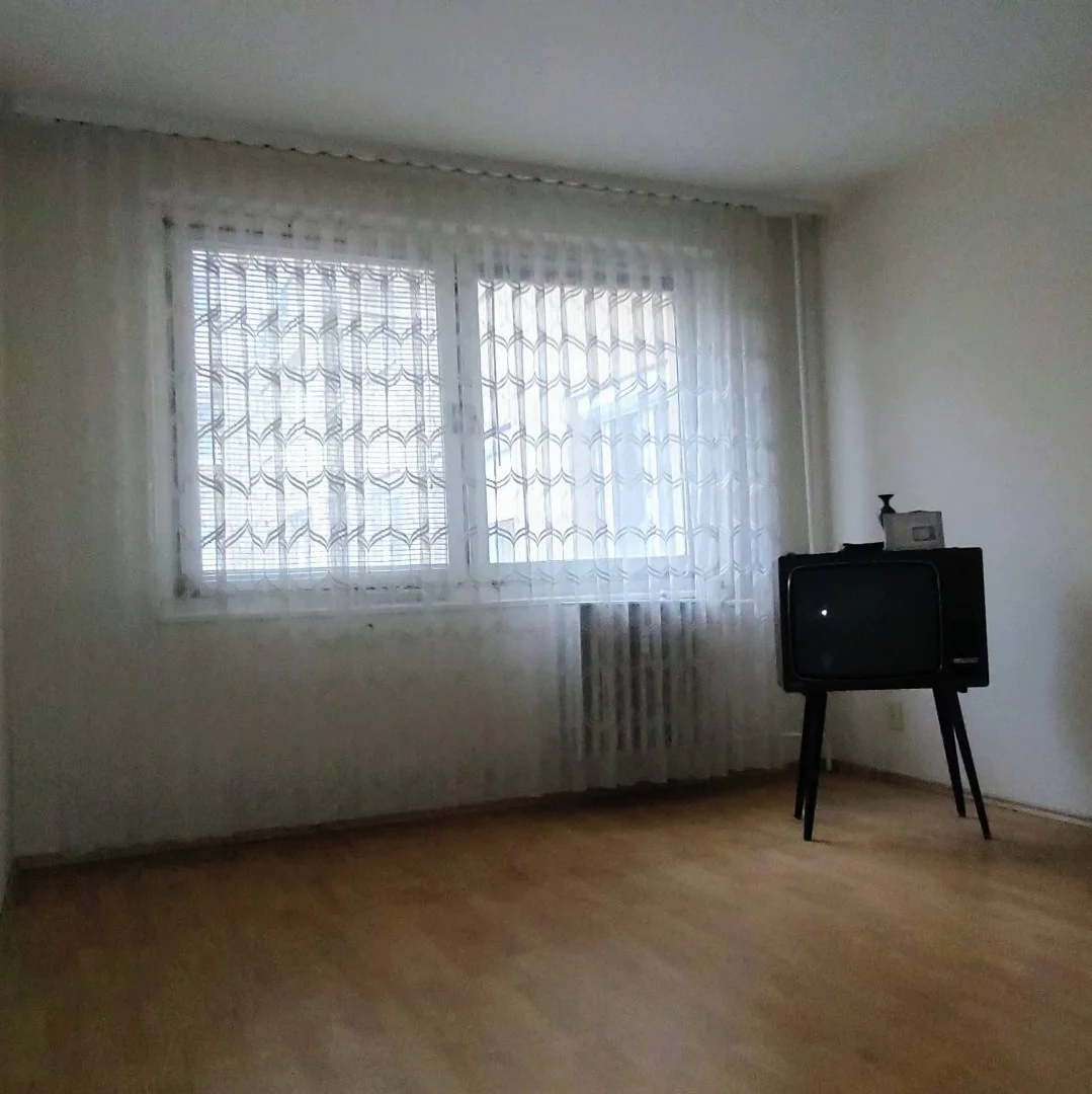 Eladó panel lakás Székesfehérváron - Kép 3