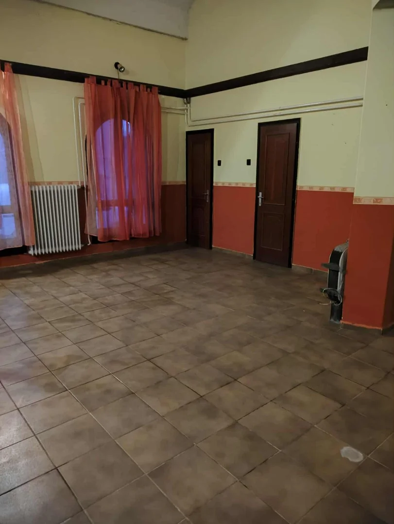 Eladó családi ház Tolnan - Kép 3
