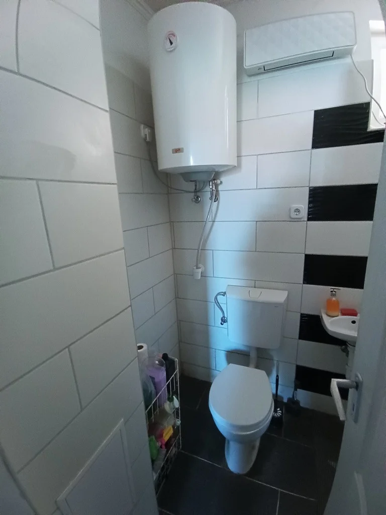 Eladó tégla lakás Vácon - Kép 8