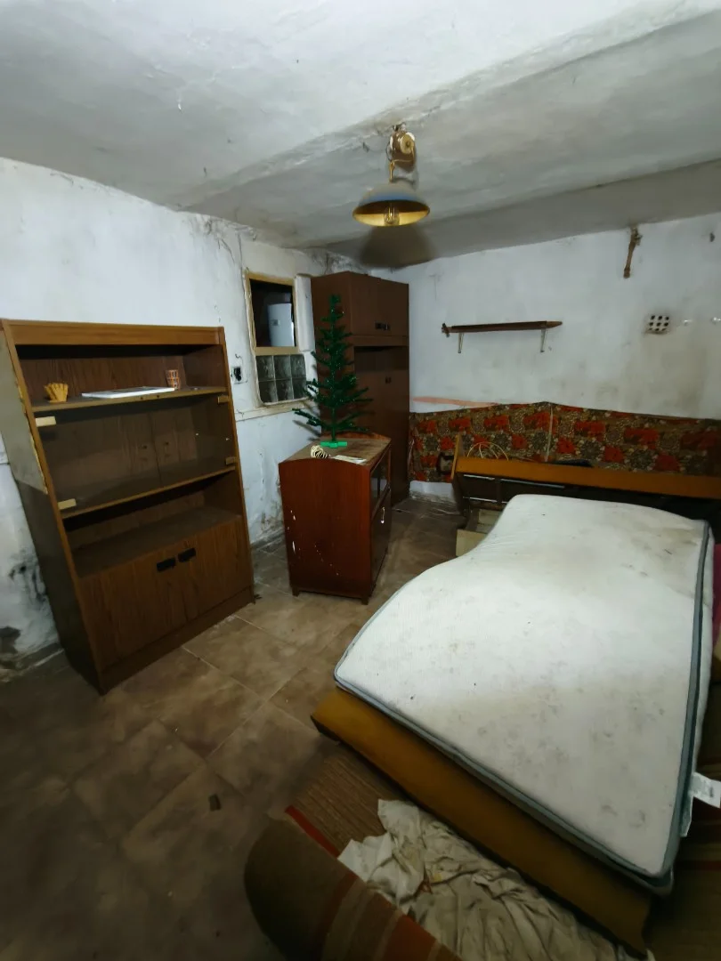 Eladó házrész Pécsen - Kép 15